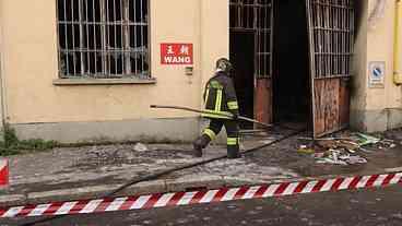 Incêndio em loja chinesa deixa mortos na Itália