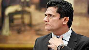 Alvo de críticas, Moro se torna um estorvo para a direita, no Paraná