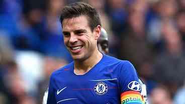 César Azpilicueta renova com o Chelsea