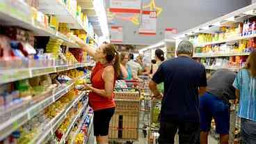 País beira a recessão mas os preços teimam em permanecer ascendentes